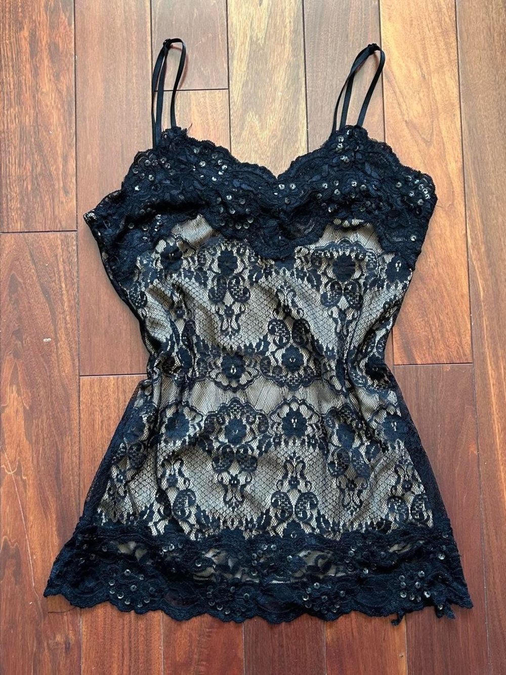 Vintage Black Sequin Lace Cami 🖤